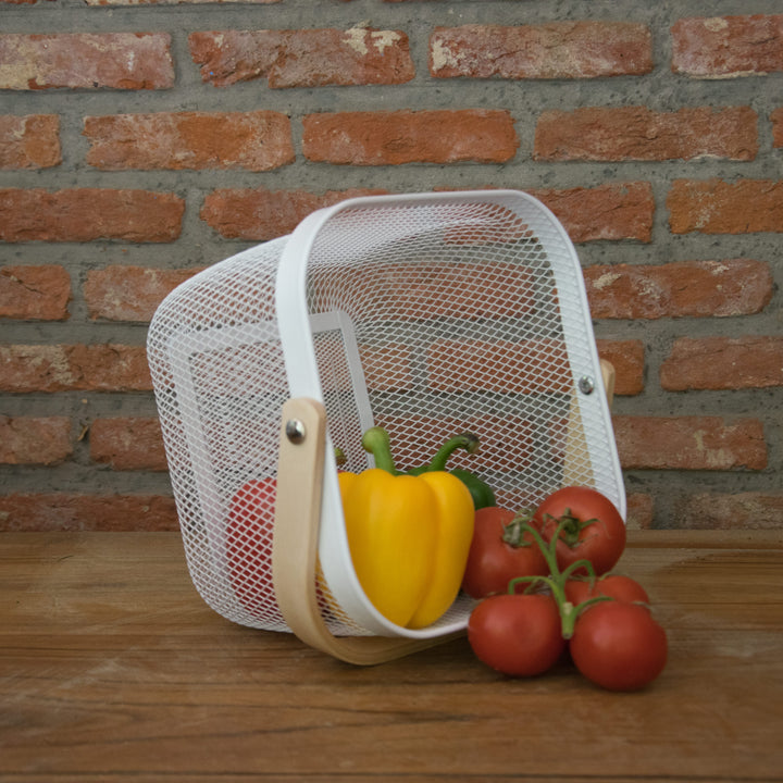 Fruit basket with handle